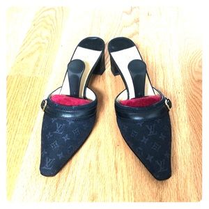 Louis Vuitton mules! NEW